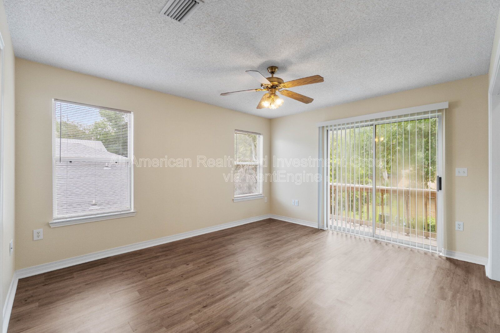 Gallery Image 17
