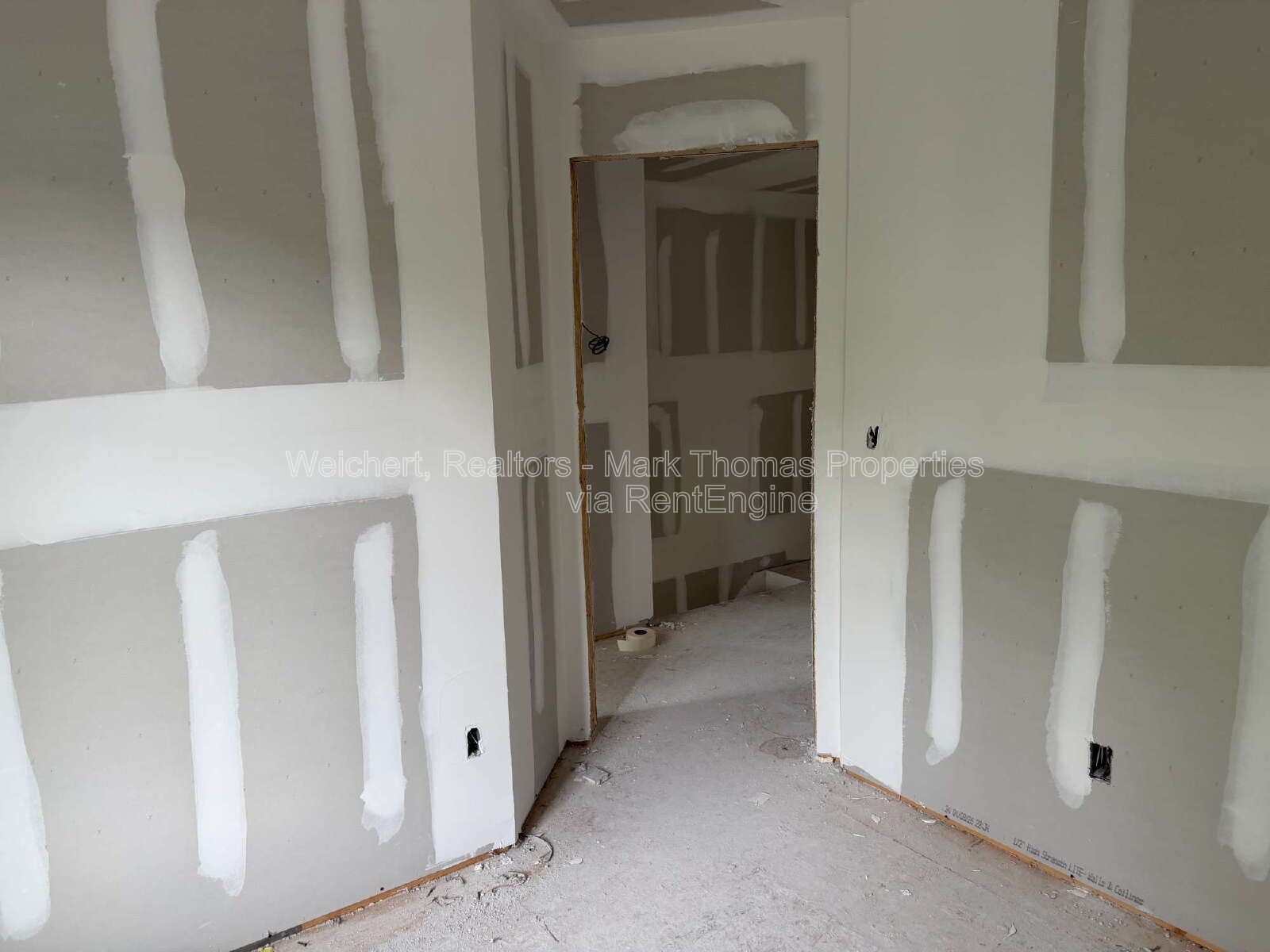 Gallery Image 33