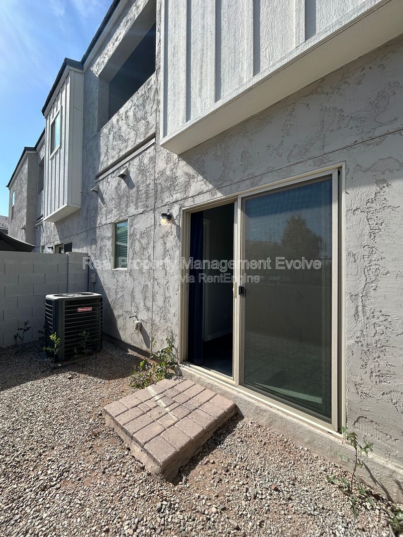 Gallery Image 31