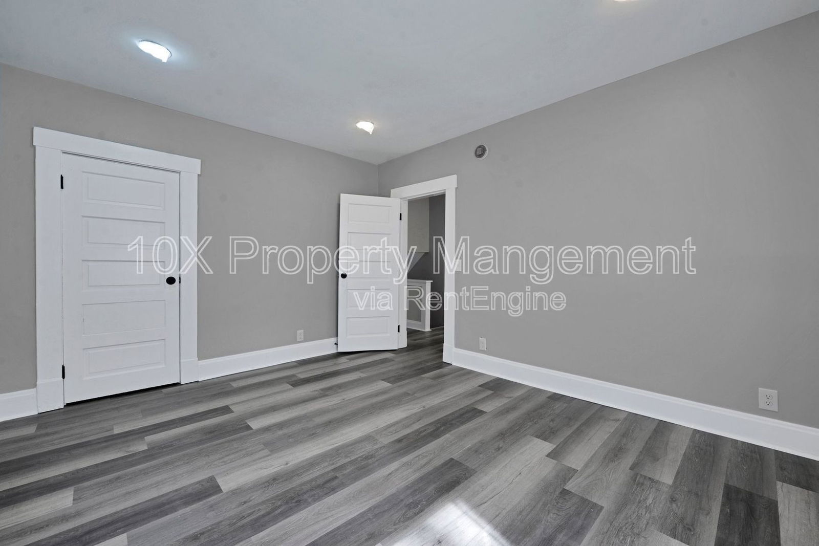 Gallery Image 16