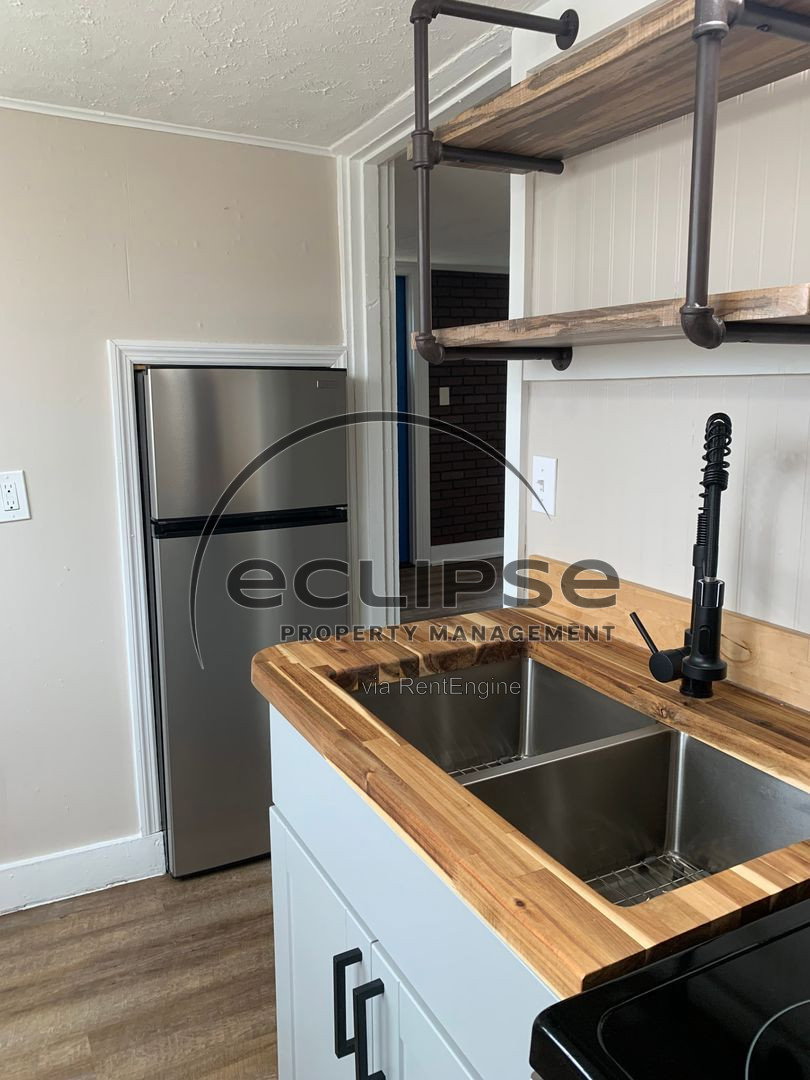 Gallery Image 14
