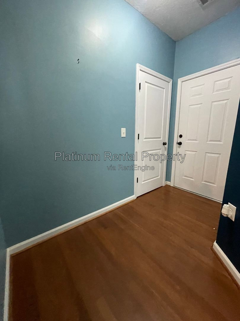 Gallery Image 17