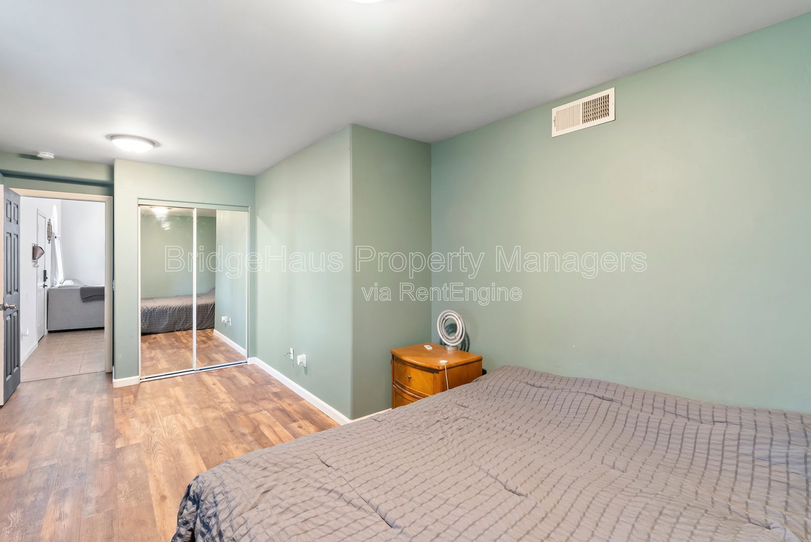 Gallery Image 15