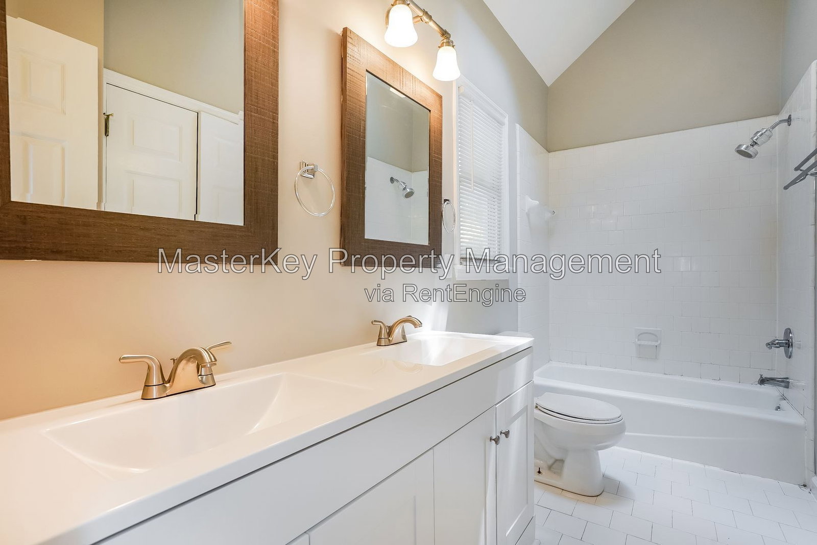 Gallery Image 17