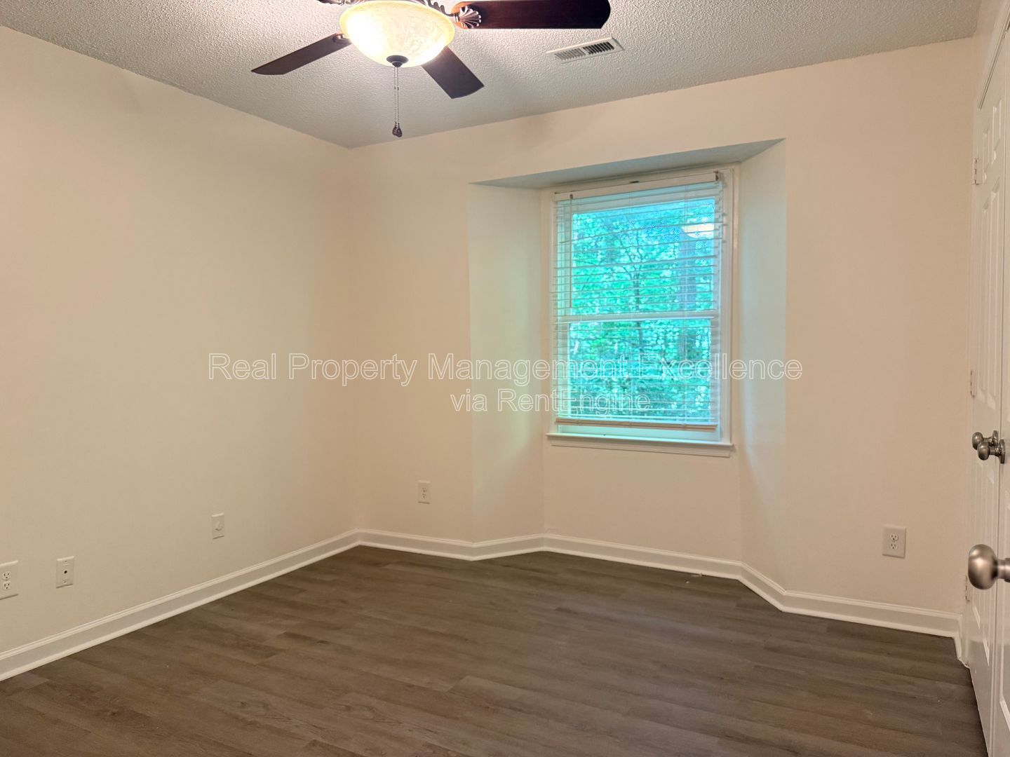 Gallery Image 19