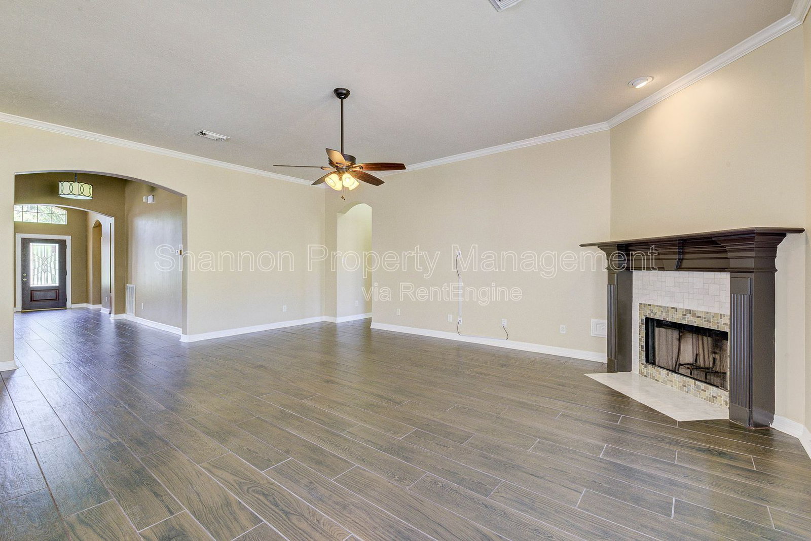 Gallery Image 0