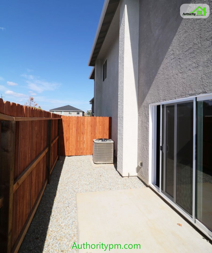 Gallery Image 20
