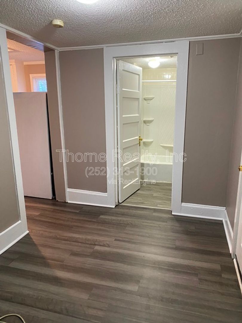 Gallery Image 14