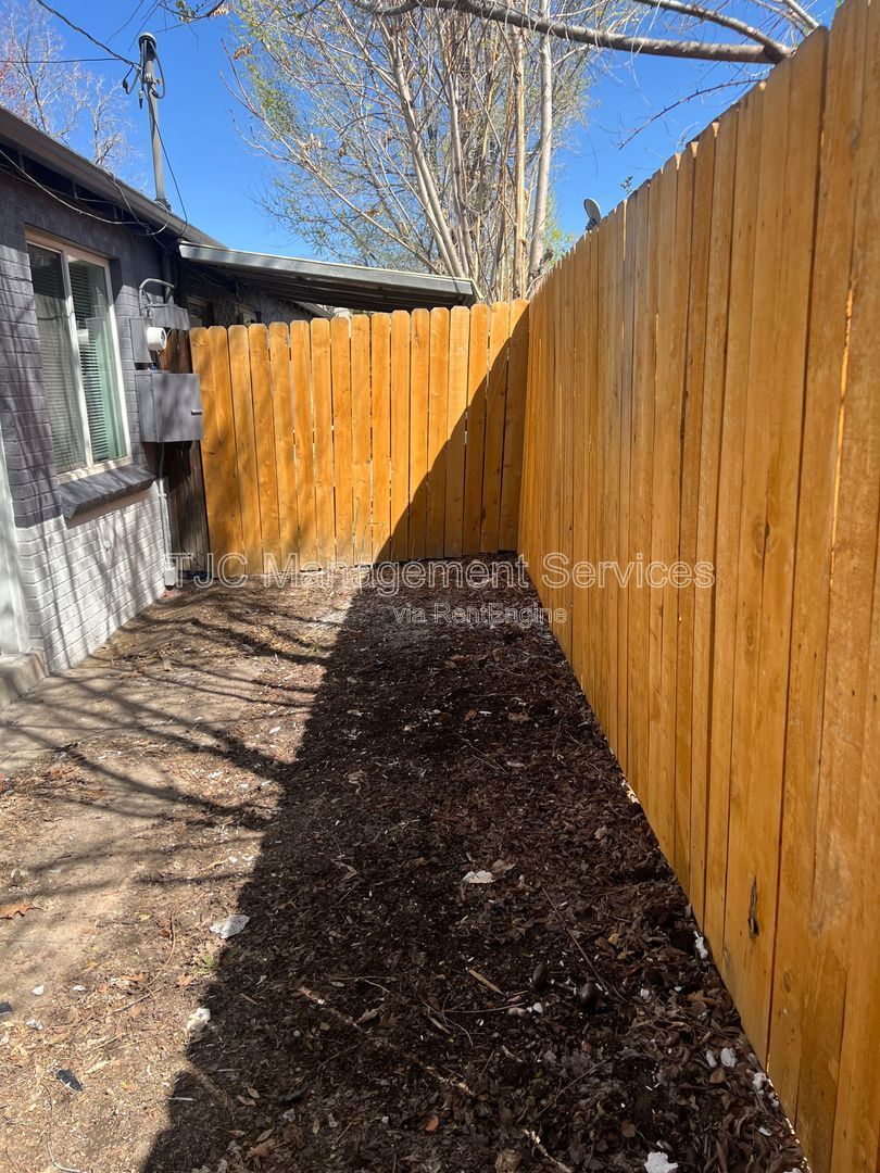 Gallery Image 13