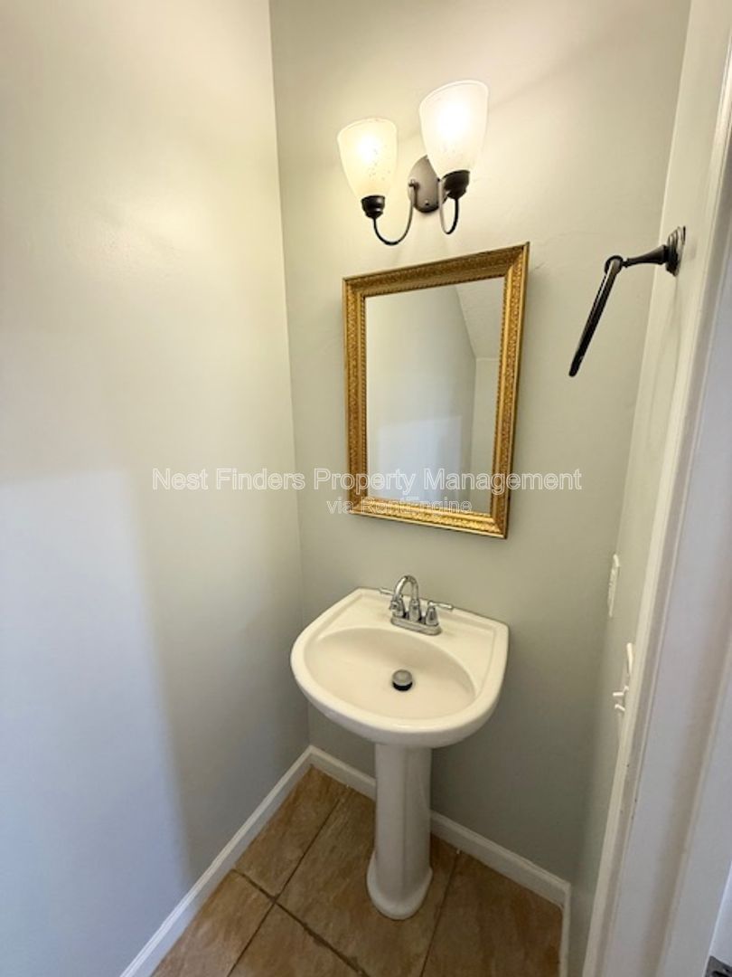 Gallery Image 14