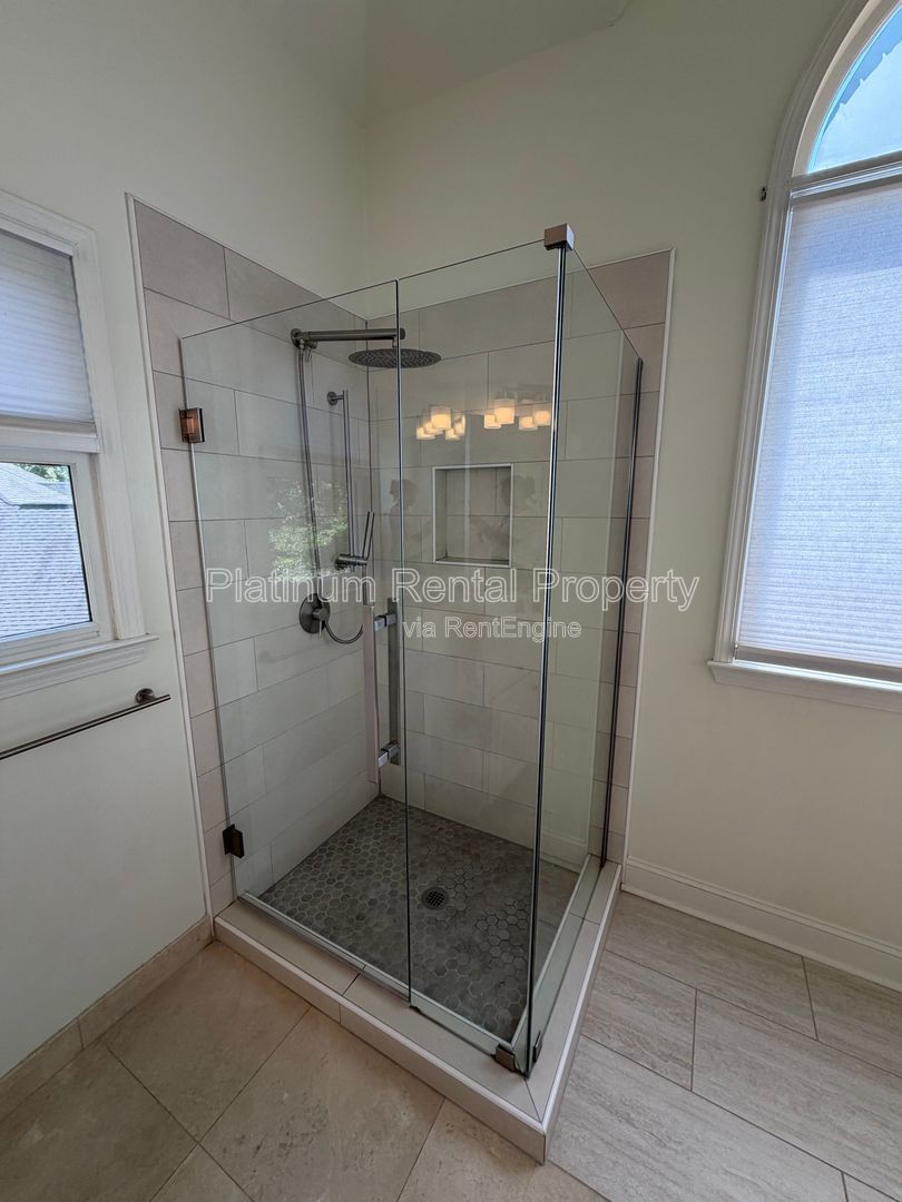 Gallery Image 21