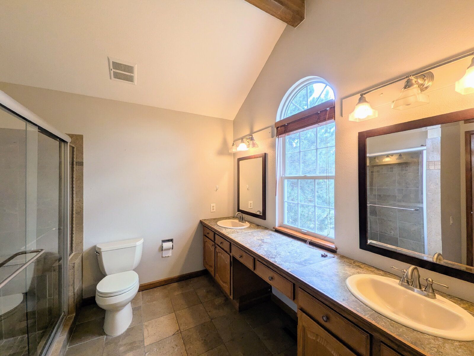 Gallery Image 19