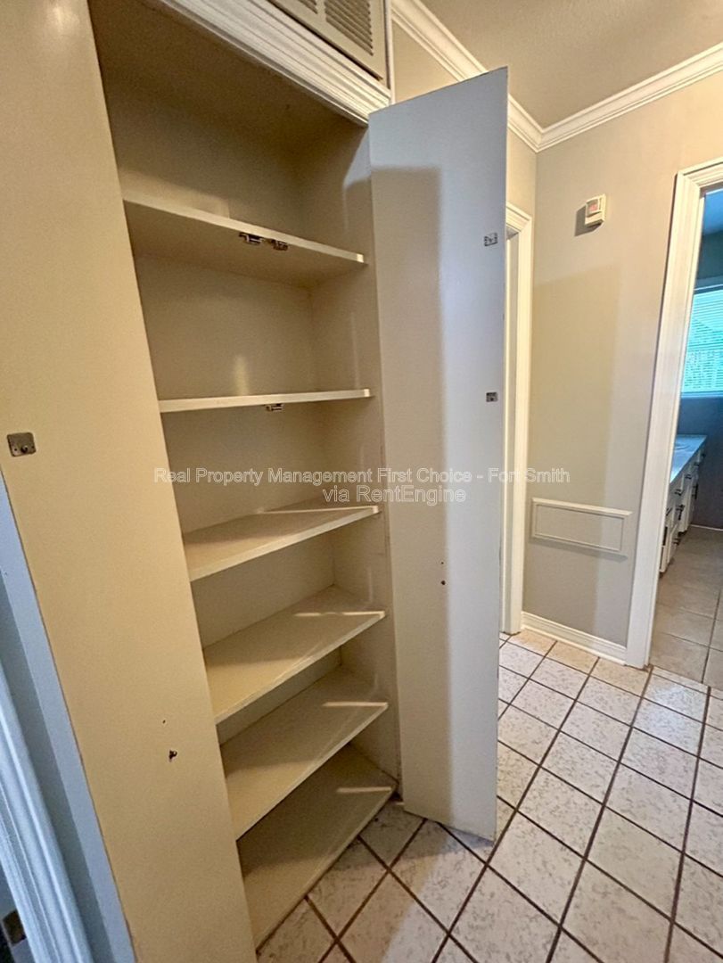 Gallery Image 37