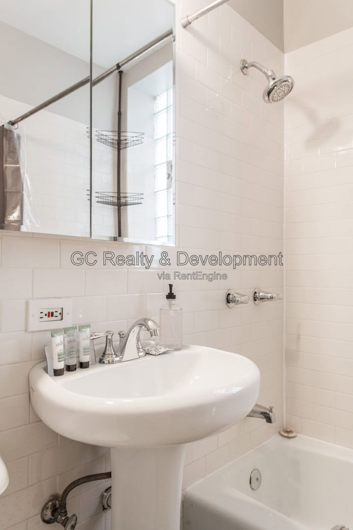 Gallery Image 12