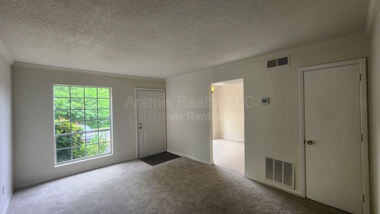 Gallery Image 0
