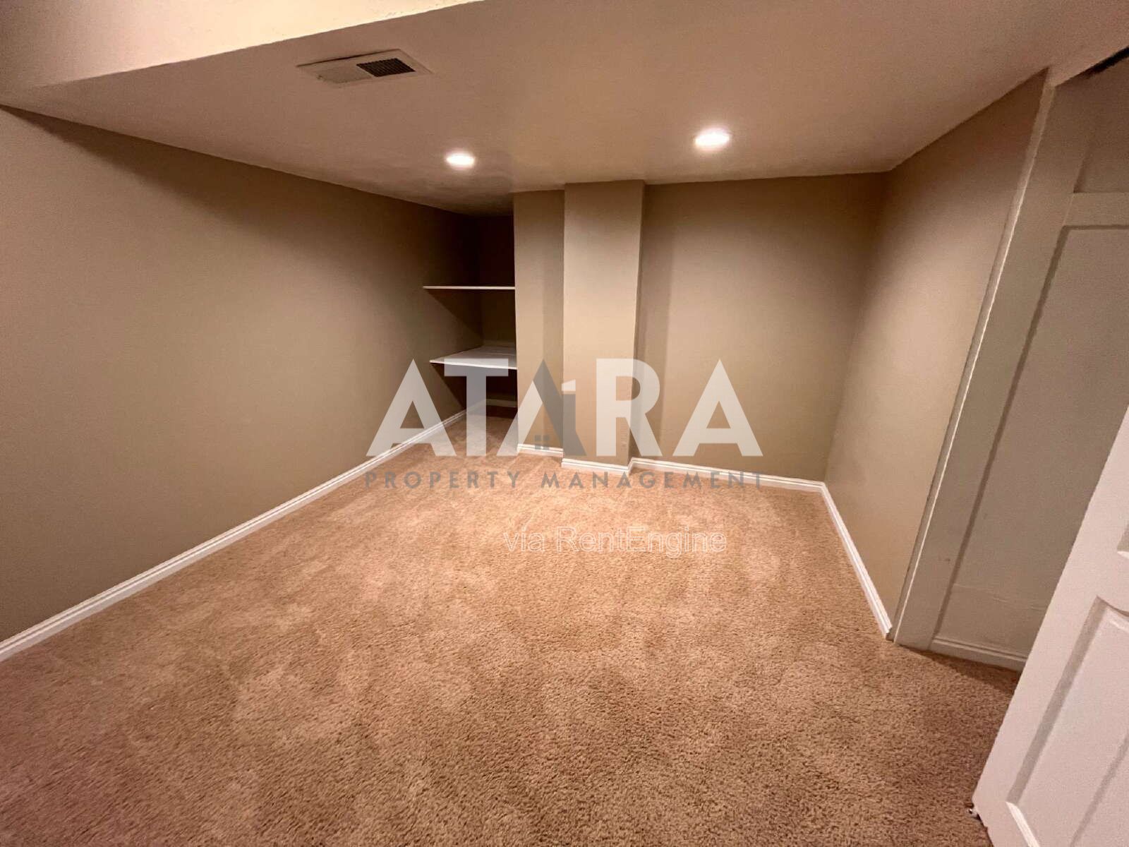 Gallery Image 37