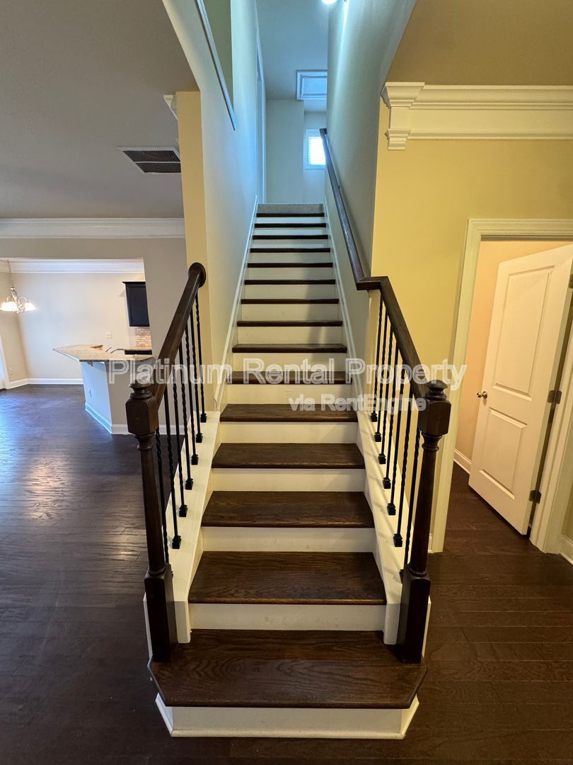Gallery Image 16