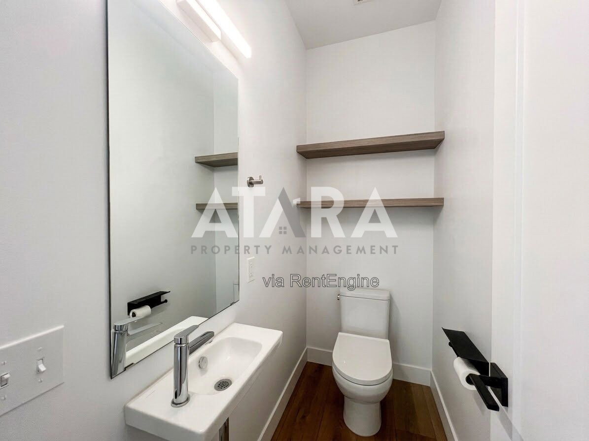 Gallery Image 13