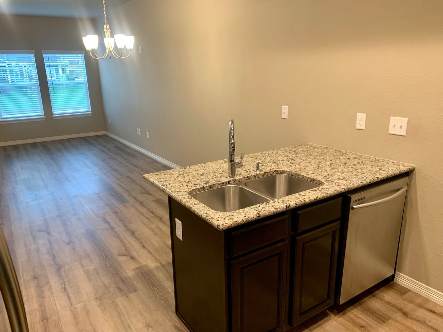 Gallery Image 13
