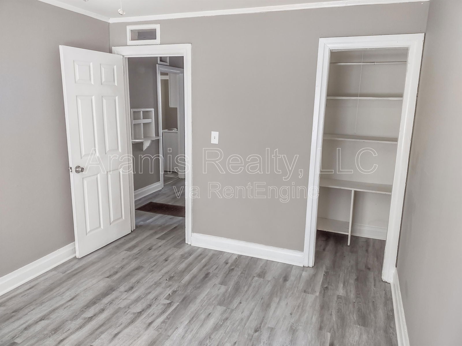 Gallery Image 17