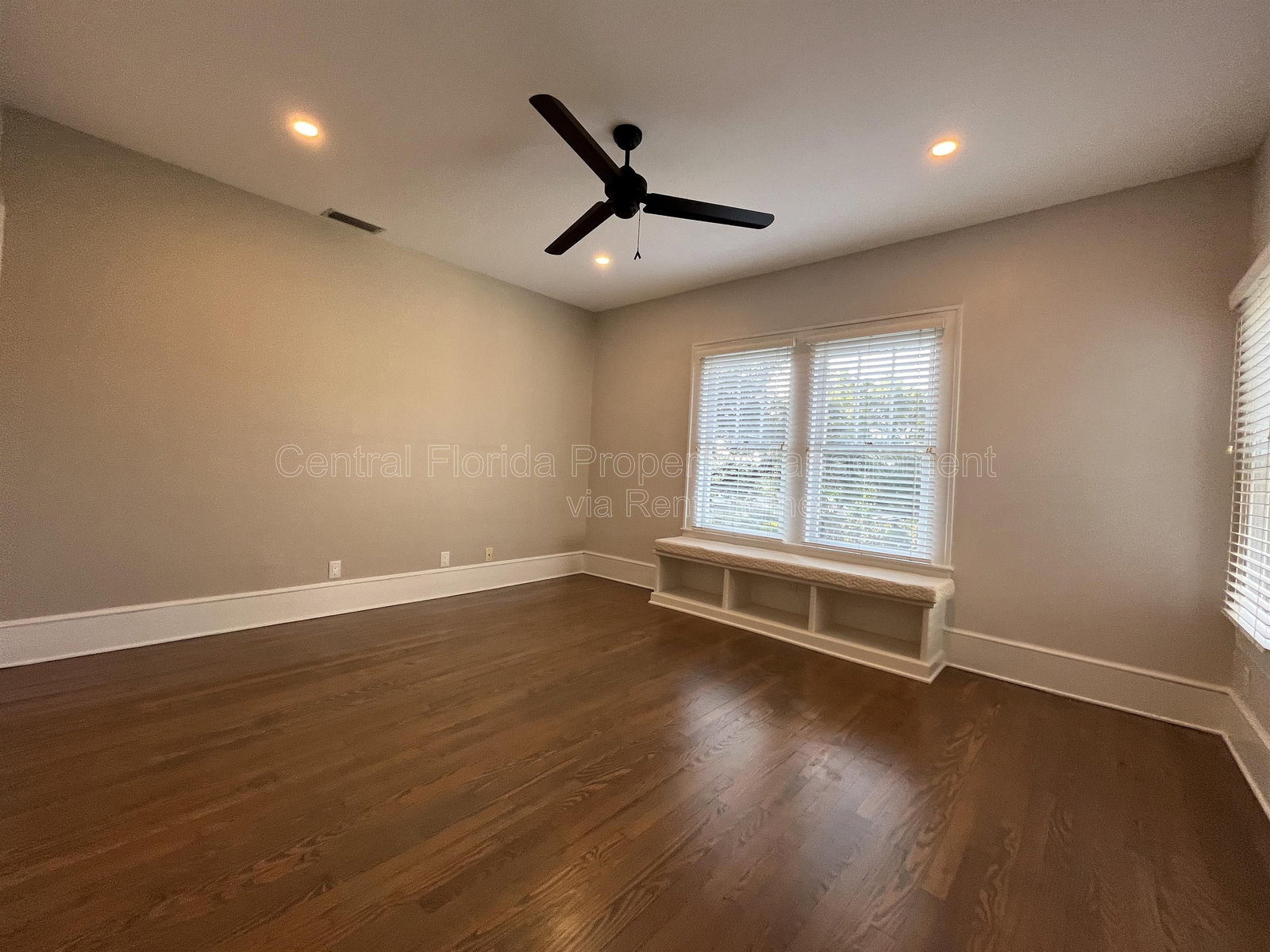 Gallery Image 30