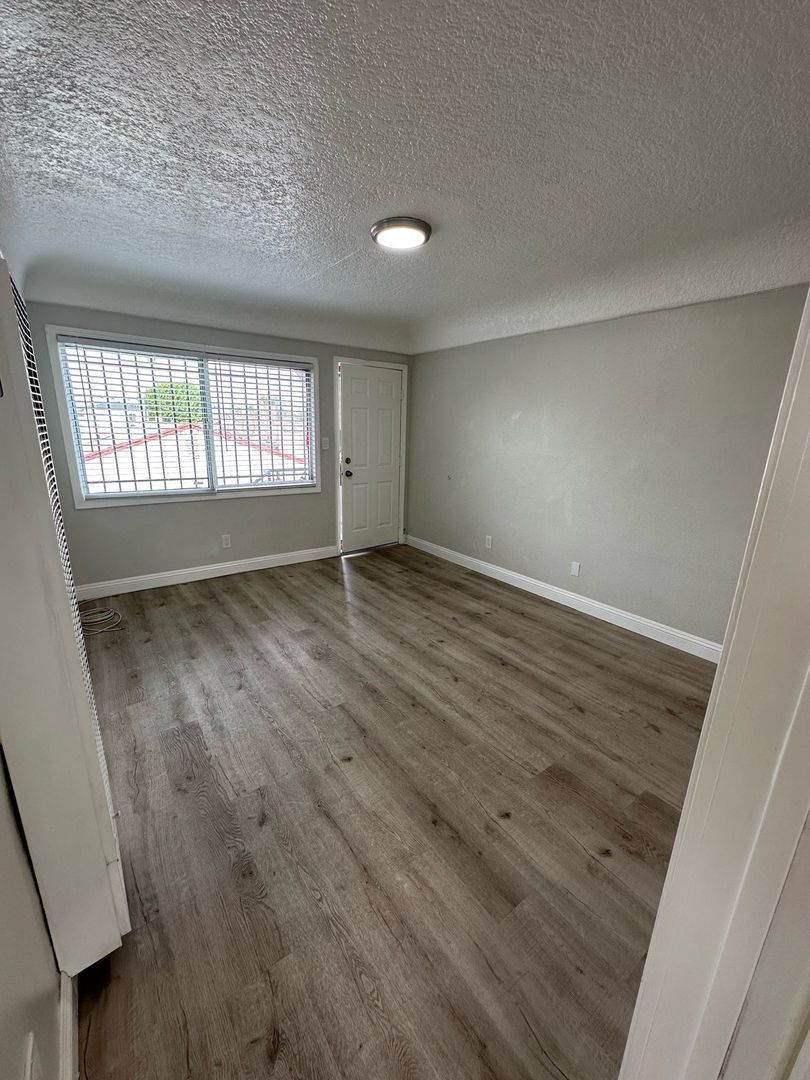 Gallery Image 8