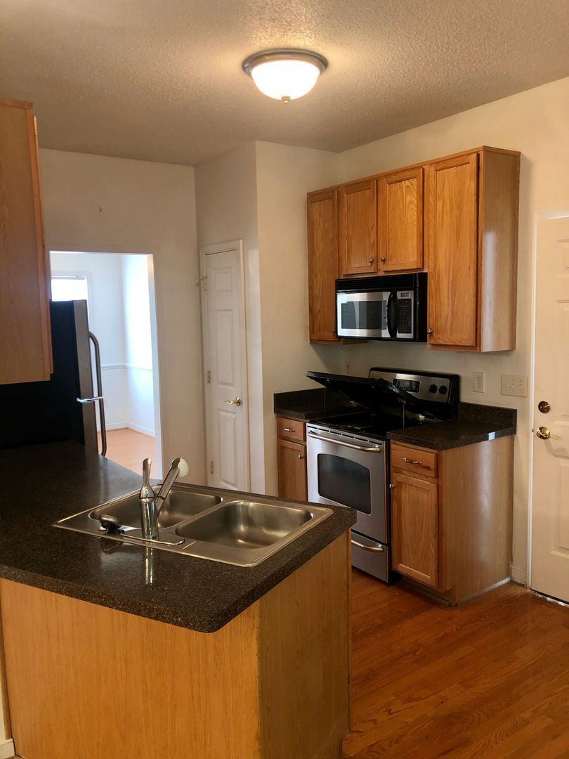 Gallery Image 13