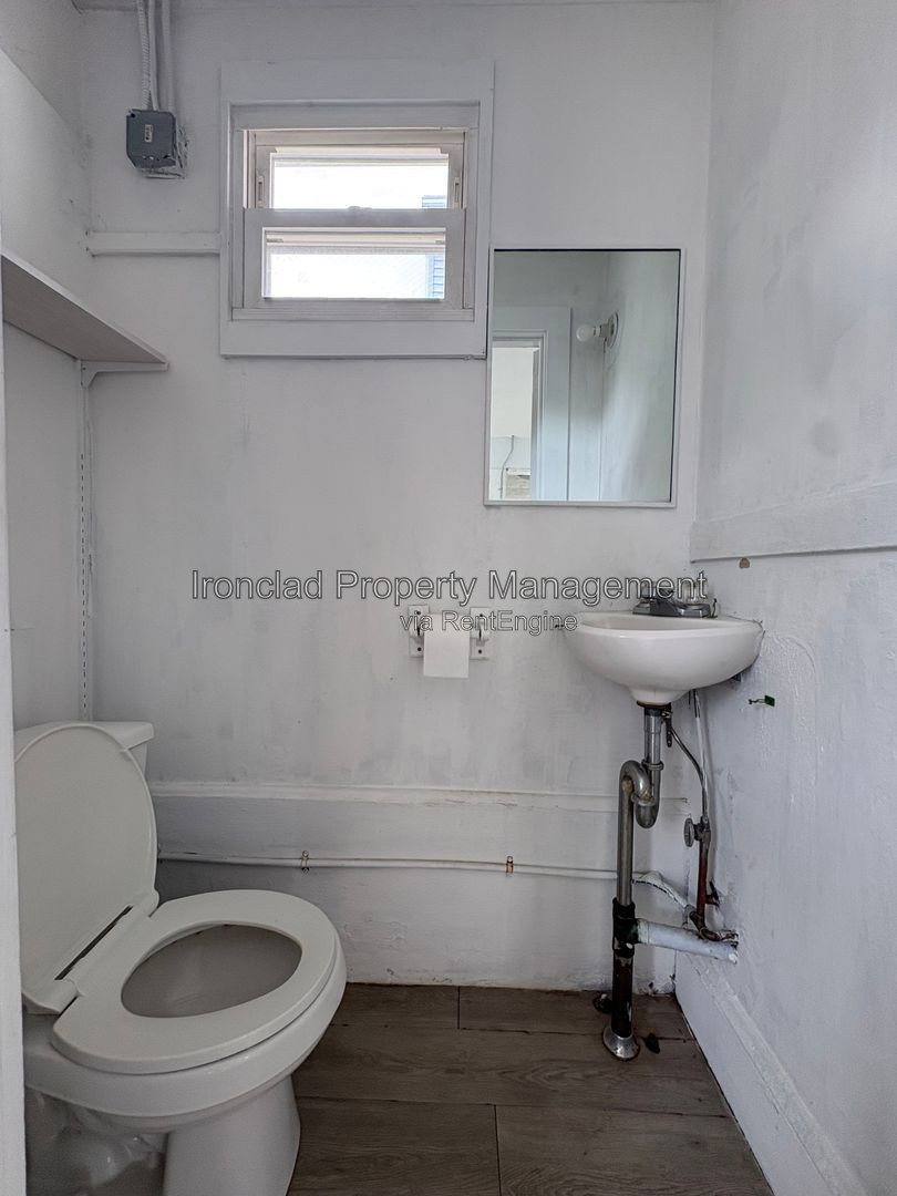 Gallery Image 9