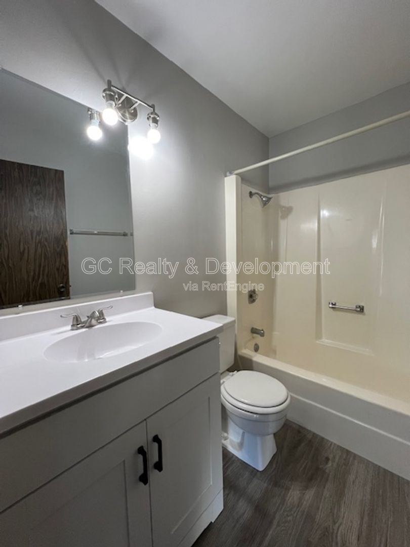 Gallery Image 15