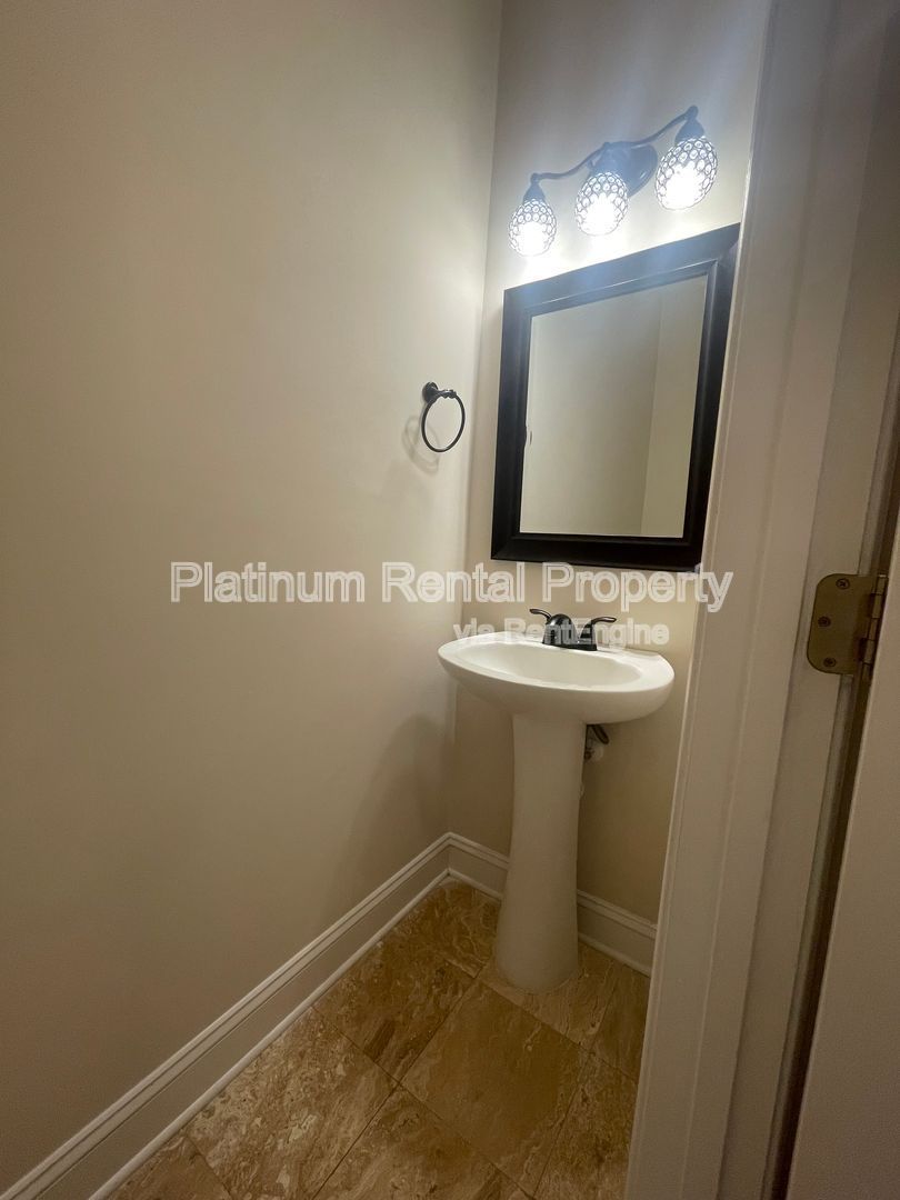 Gallery Image 16