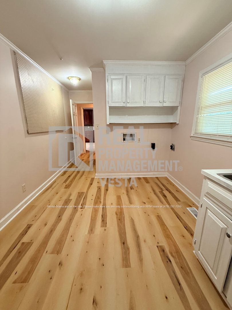 Gallery Image 16