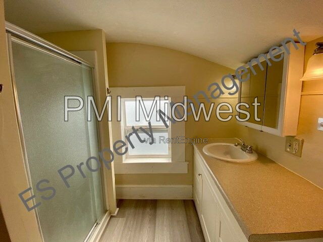 Gallery Image 16