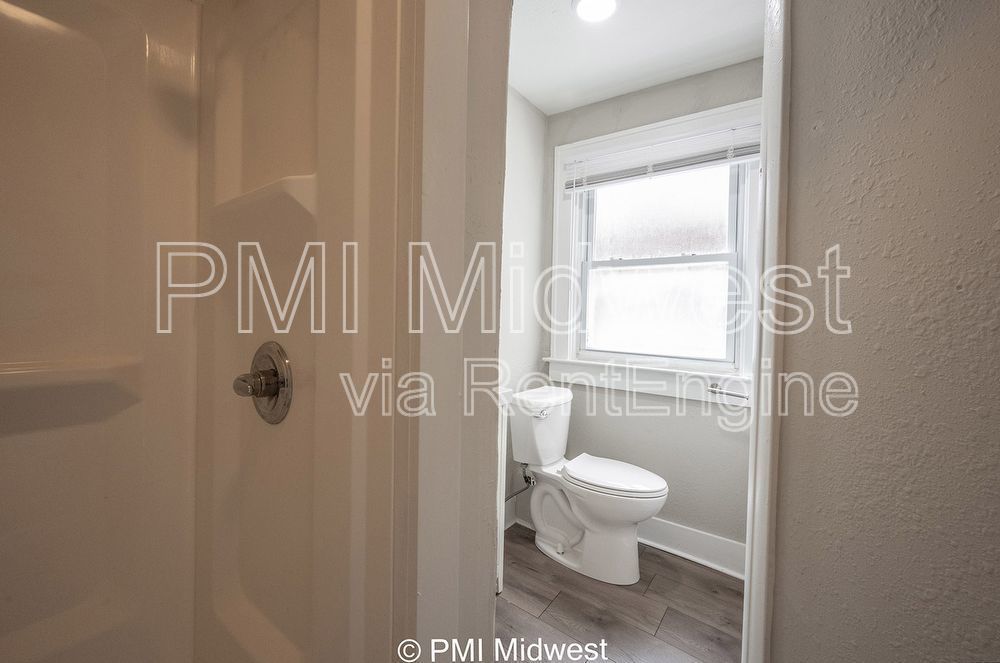 Gallery Image 15