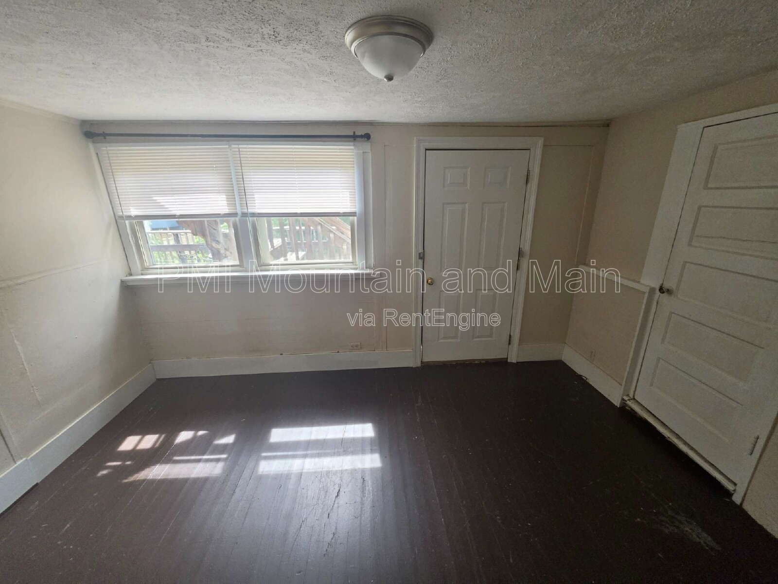 Gallery Image 19