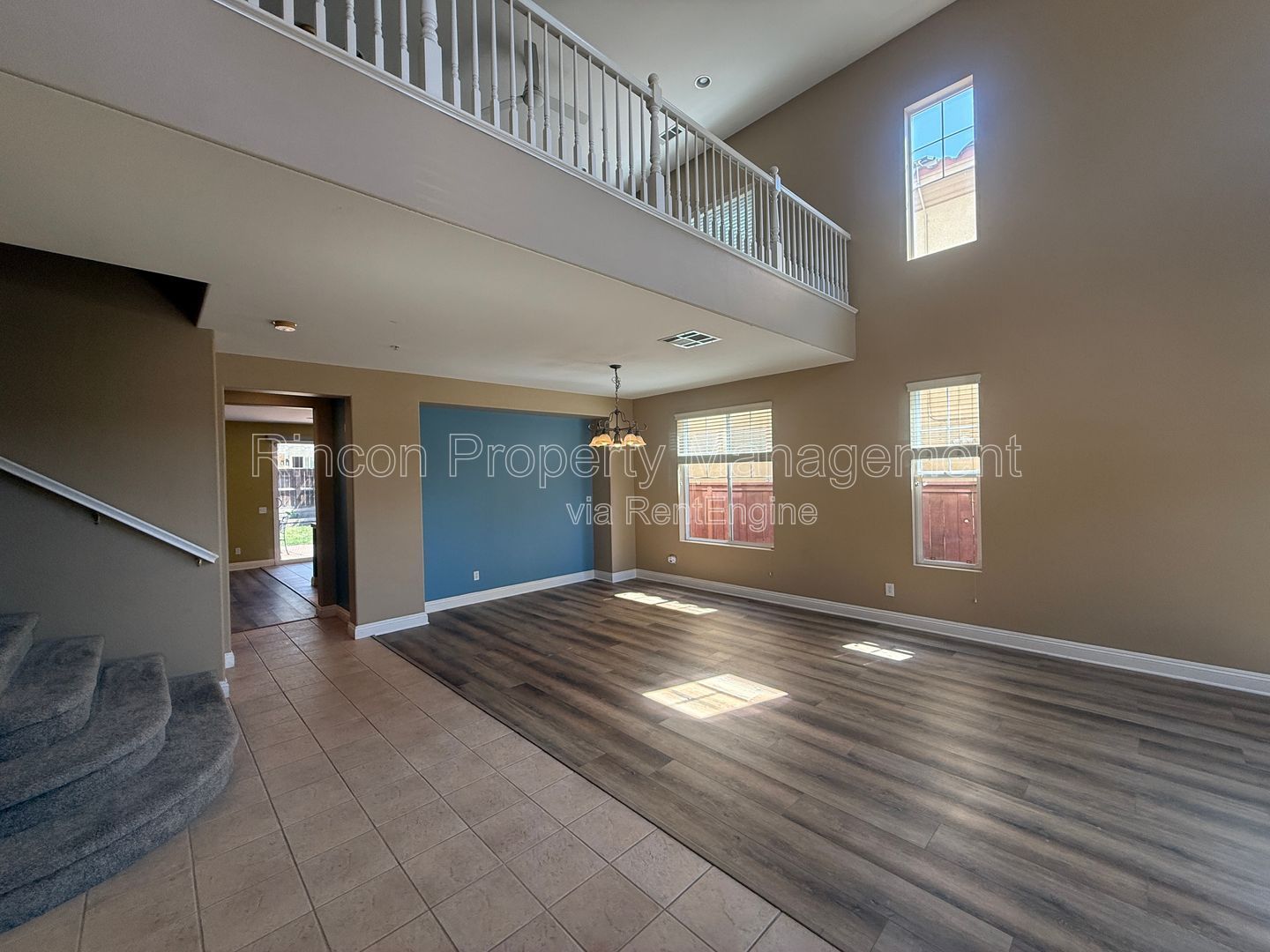 Gallery Image 0