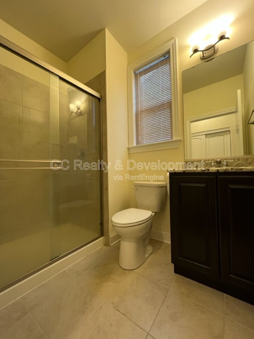 Gallery Image 16