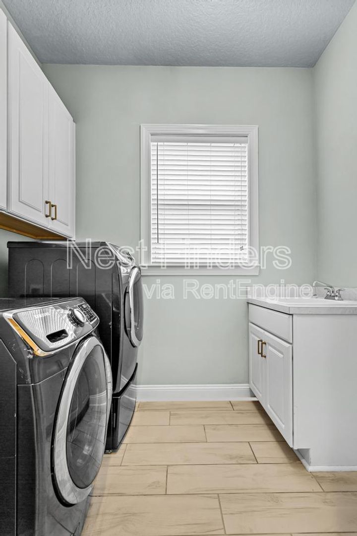 Gallery Image 41