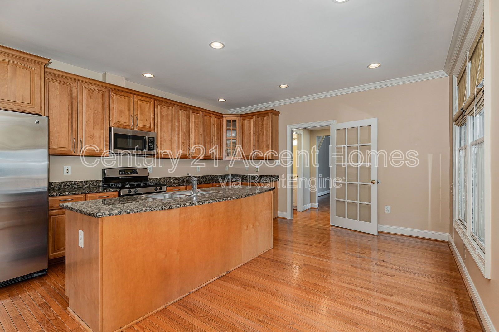 Gallery Image 12