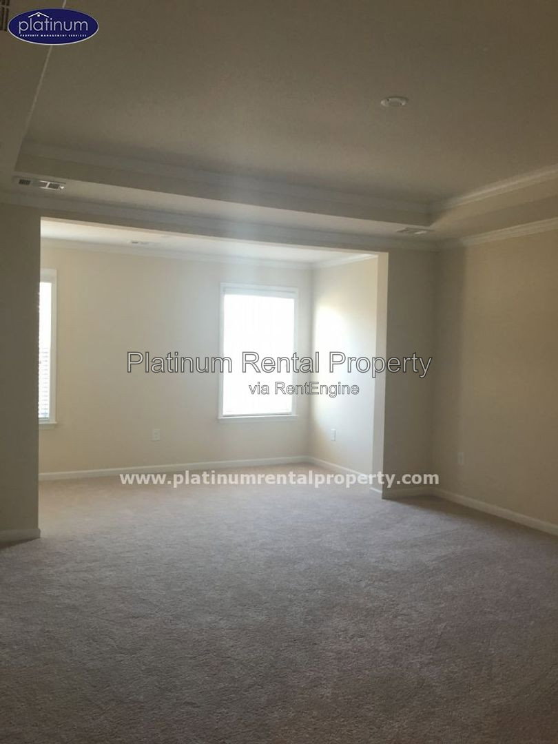 Gallery Image 37