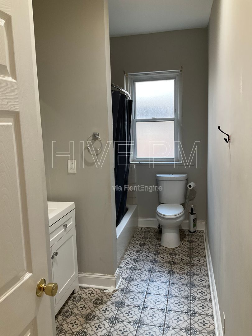 Gallery Image 15