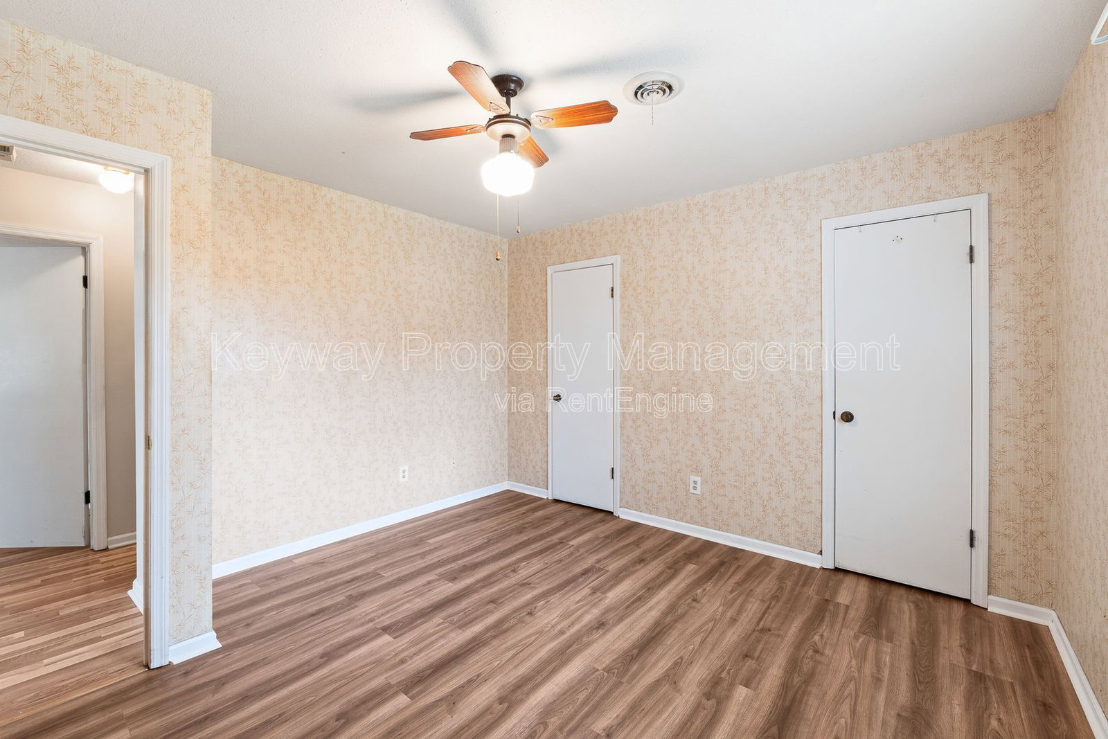 Gallery Image 15