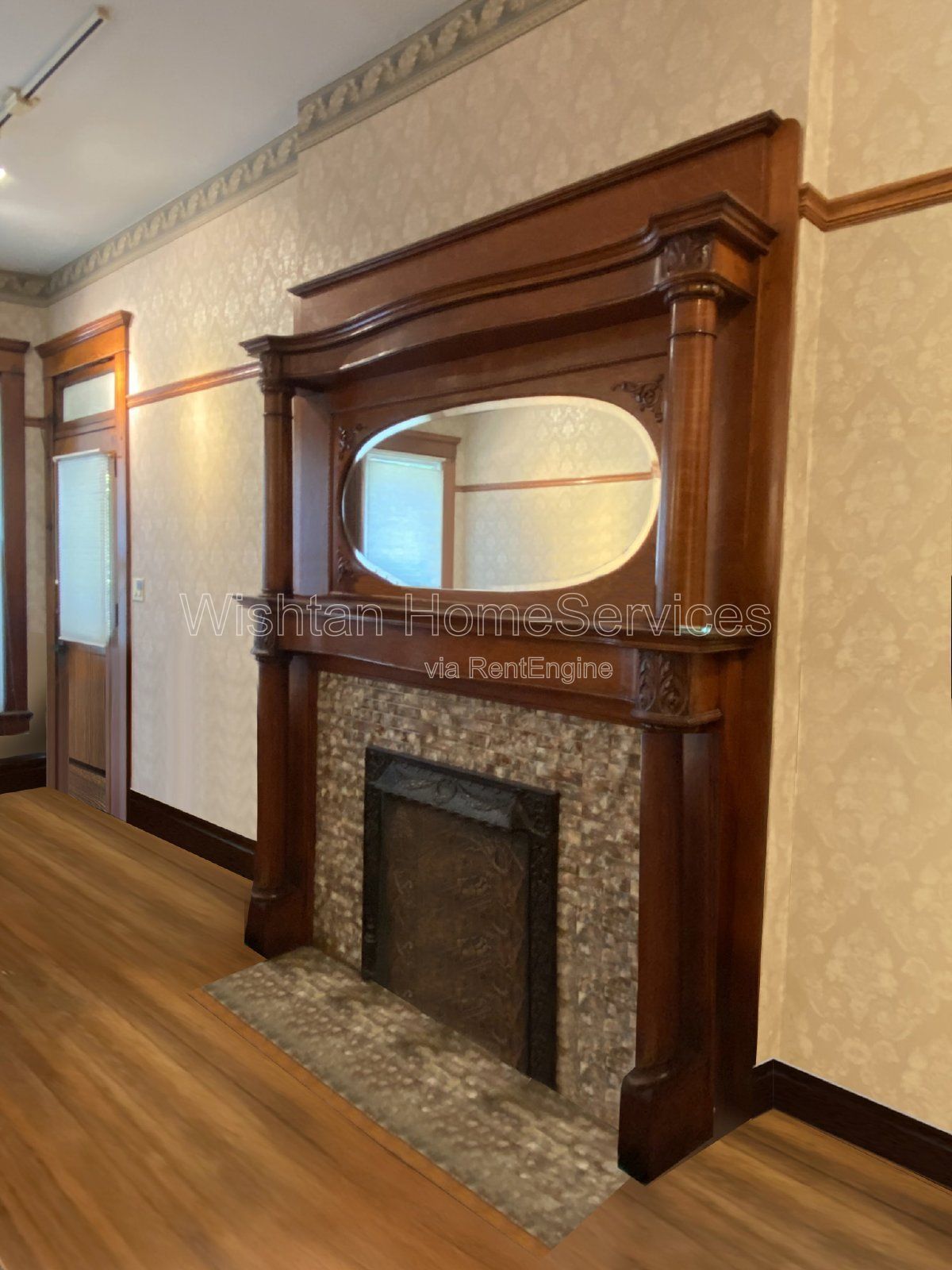 Gallery Image 0