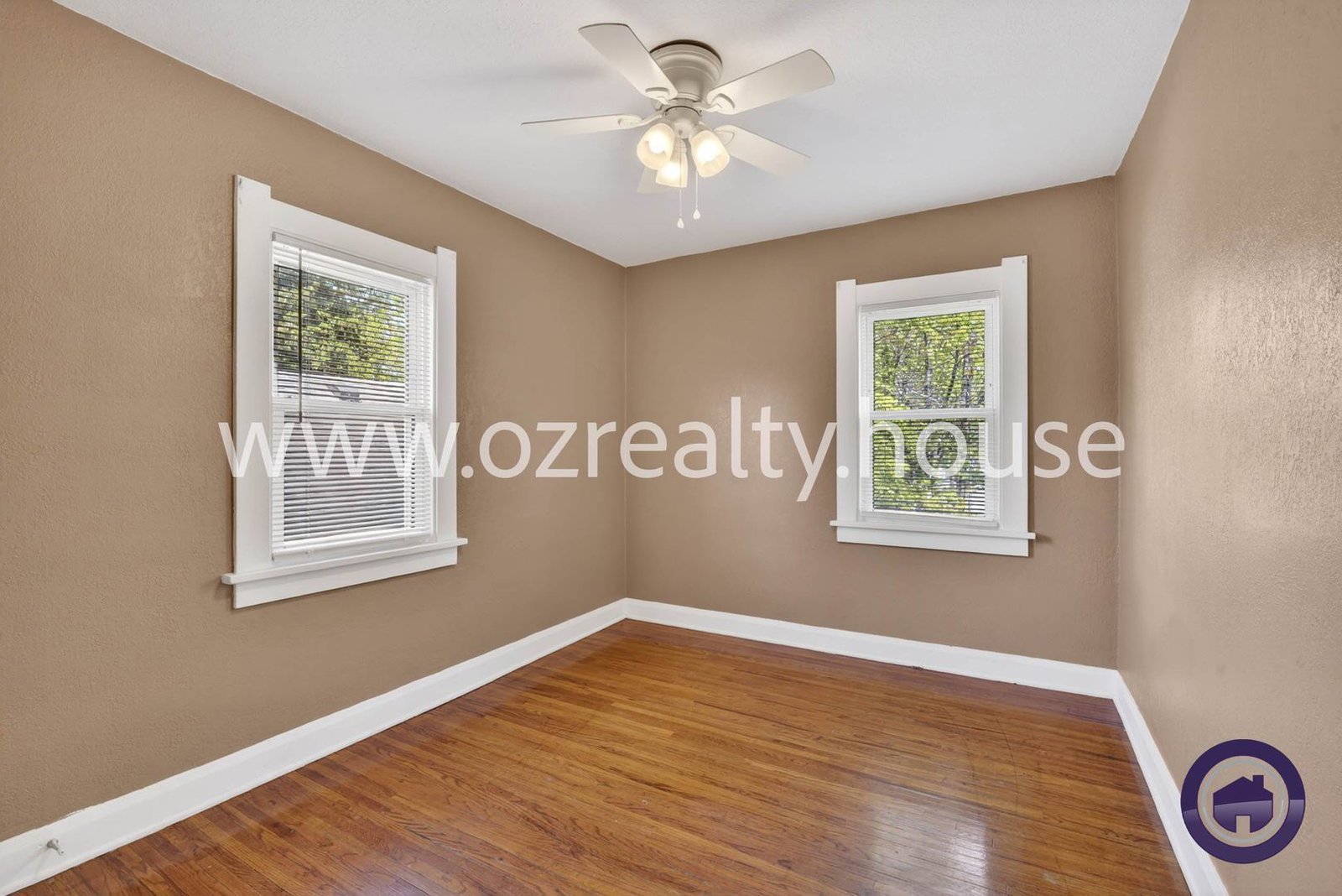 Gallery Image 12