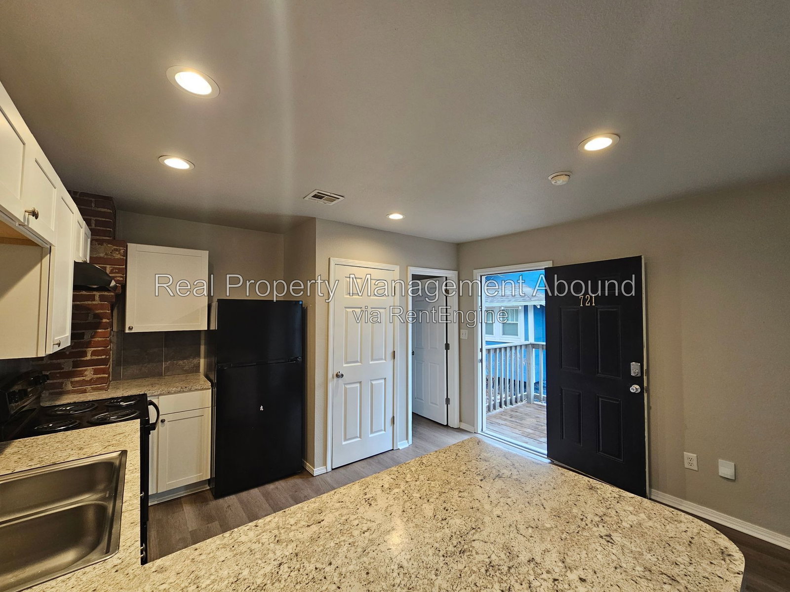 Gallery Image 32