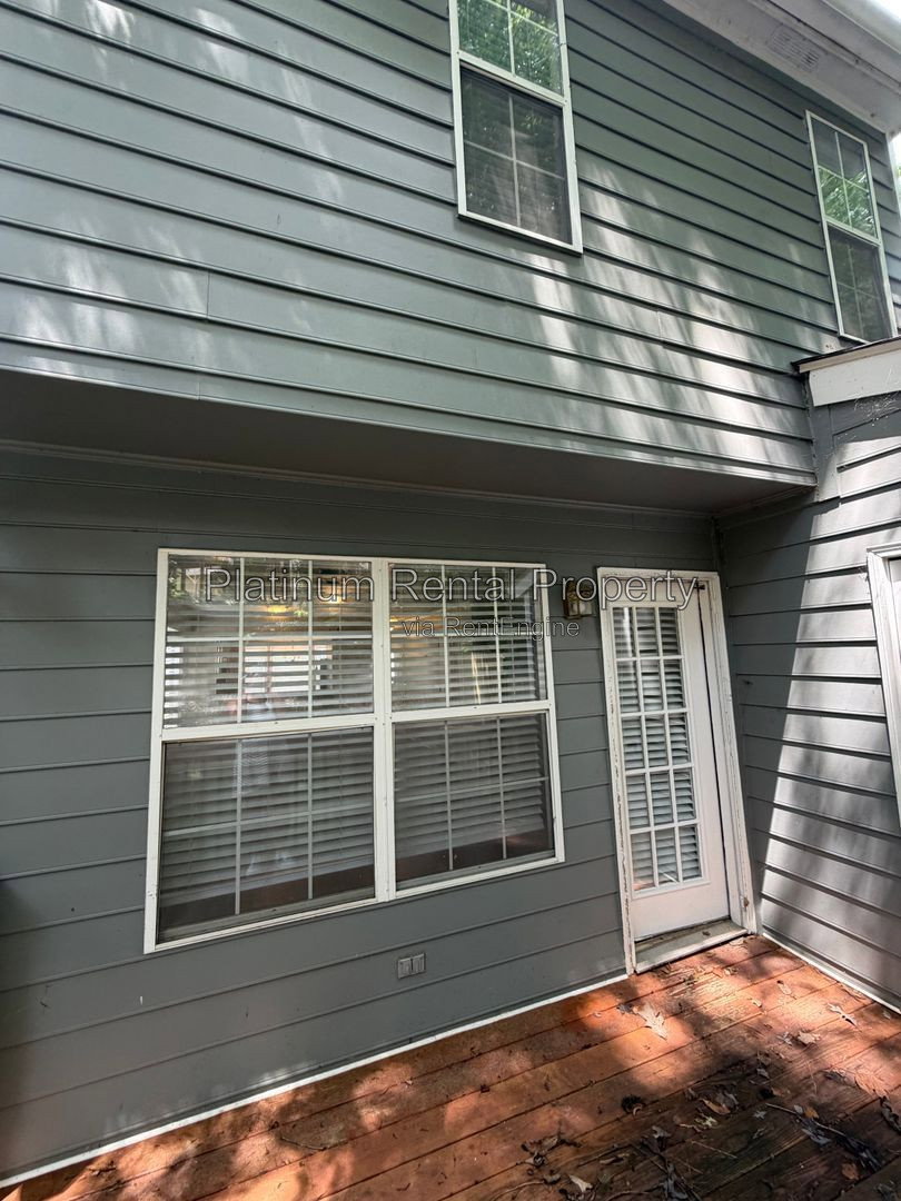 Gallery Image 17
