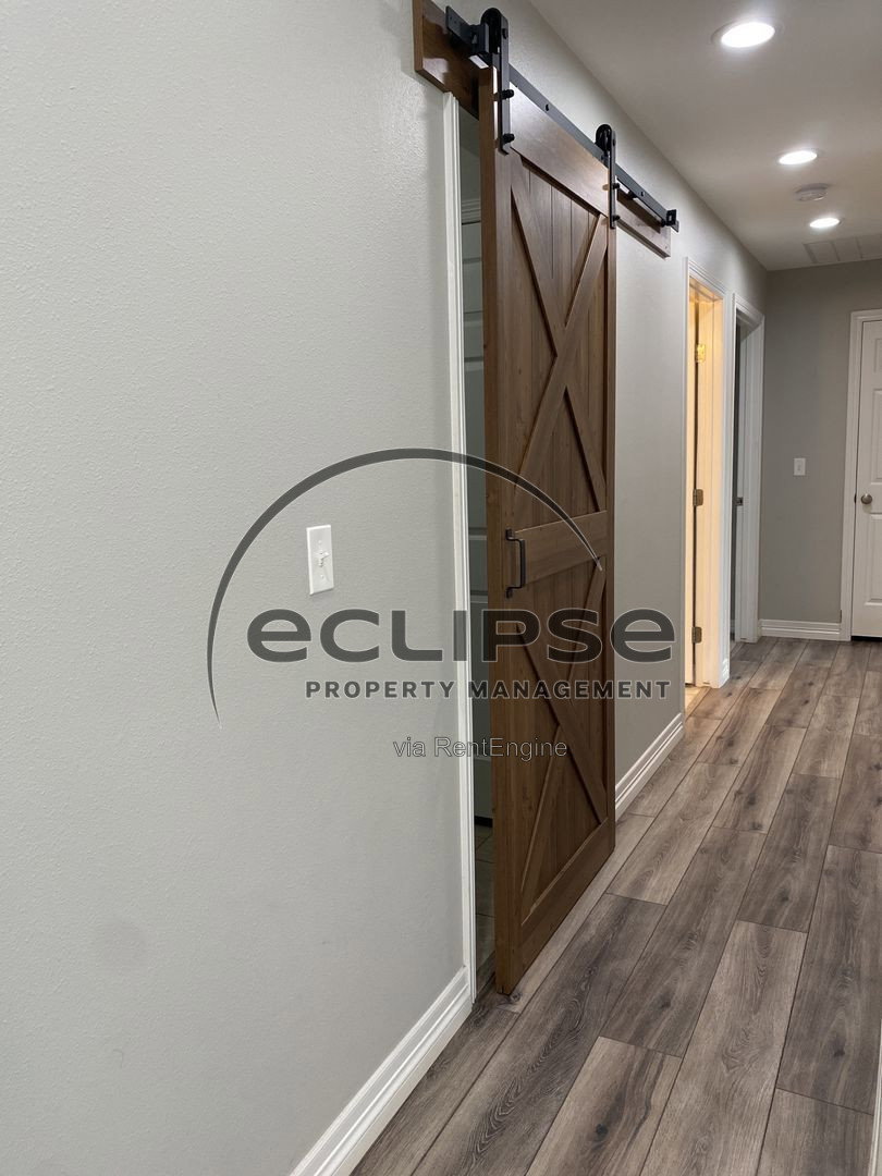 Gallery Image 15