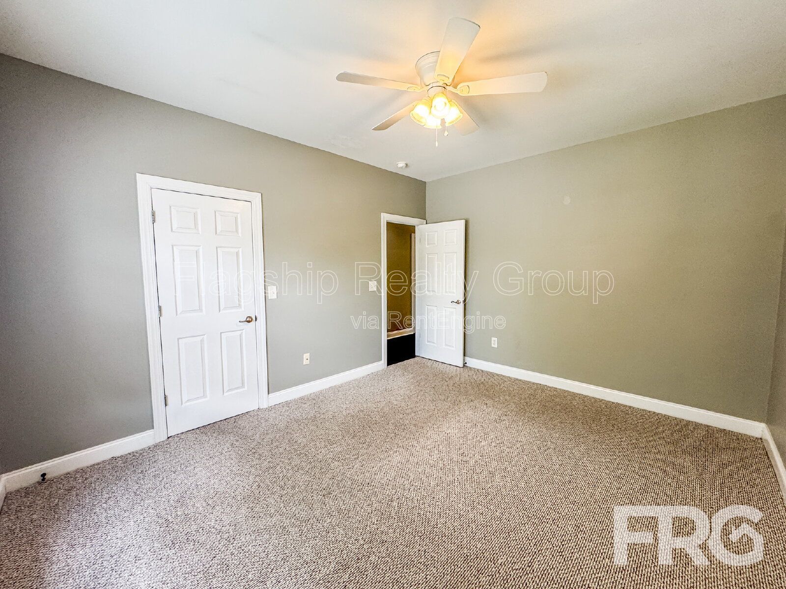 Gallery Image 16