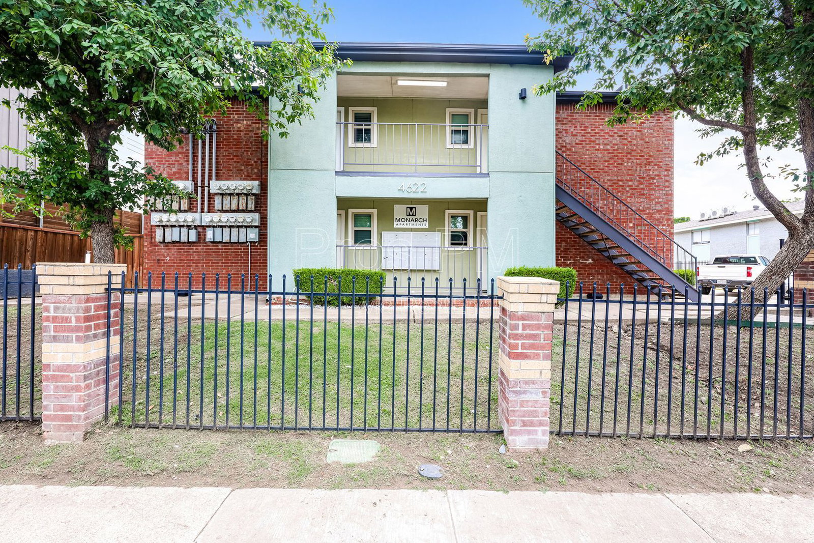 Gallery Image 0