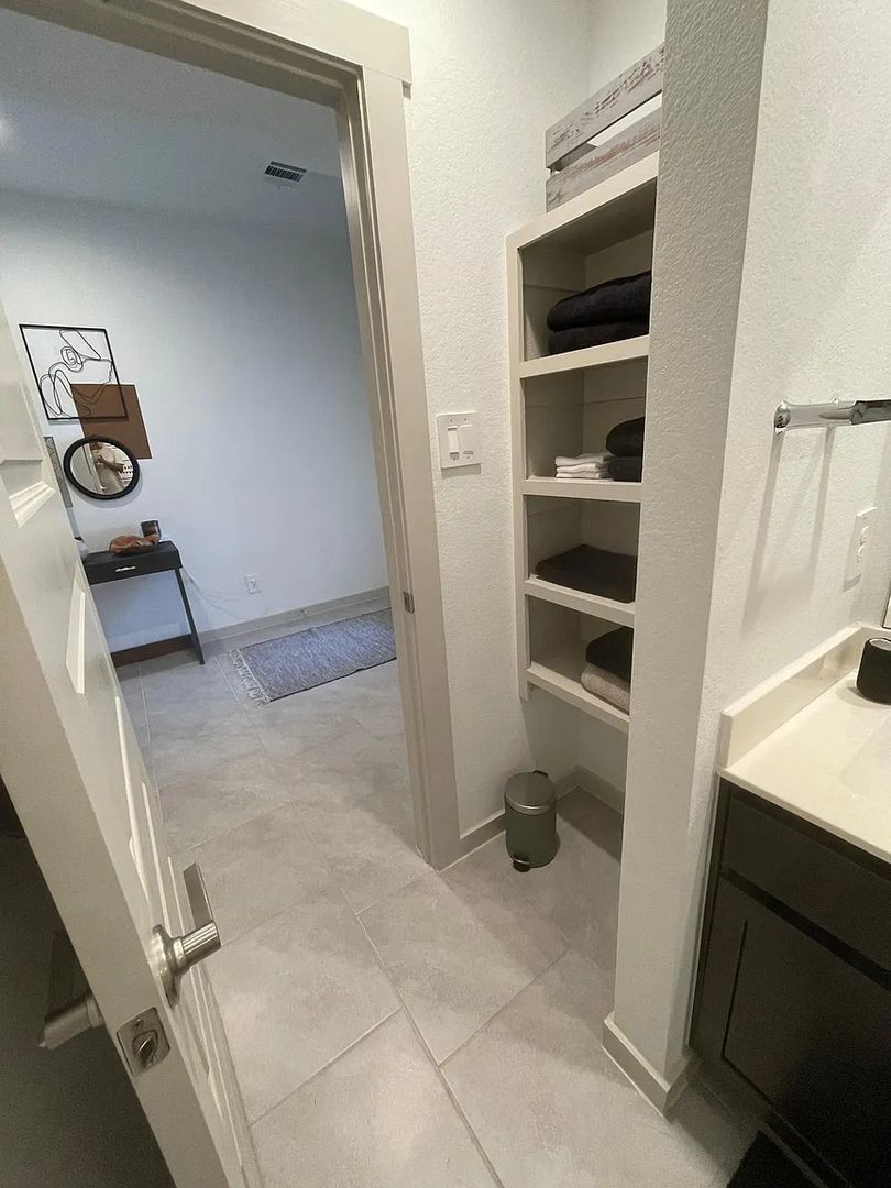 Gallery Image 48