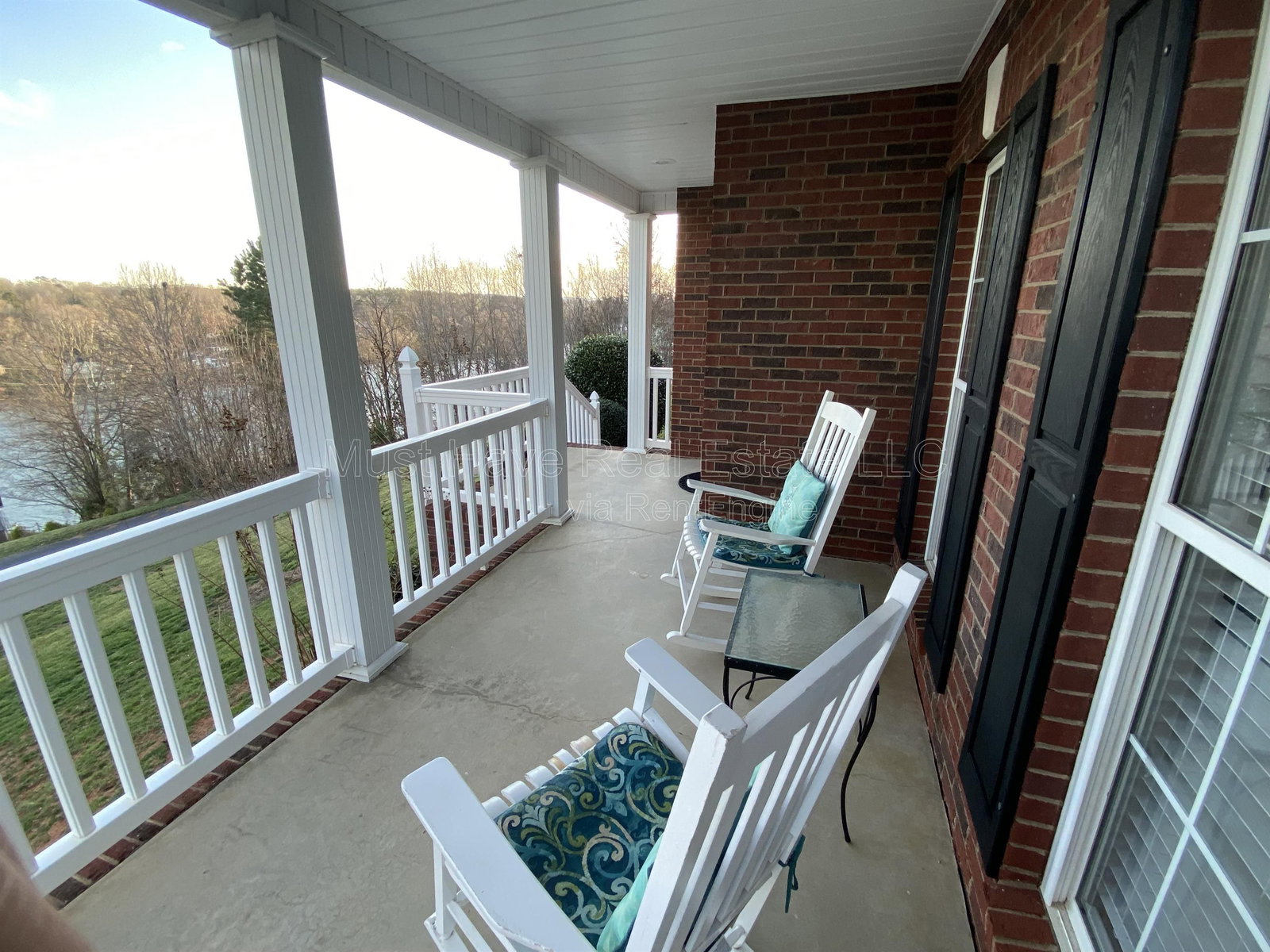 Gallery Image 16